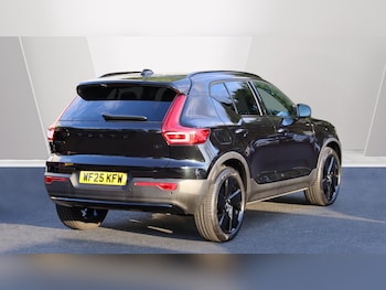 Used Volvo XC40 2025 for sale - 76059293: Photo 2
