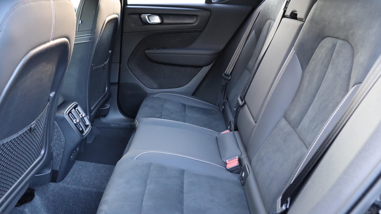 Used Volvo XC40 2025 for sale - 76059293: Photo 33