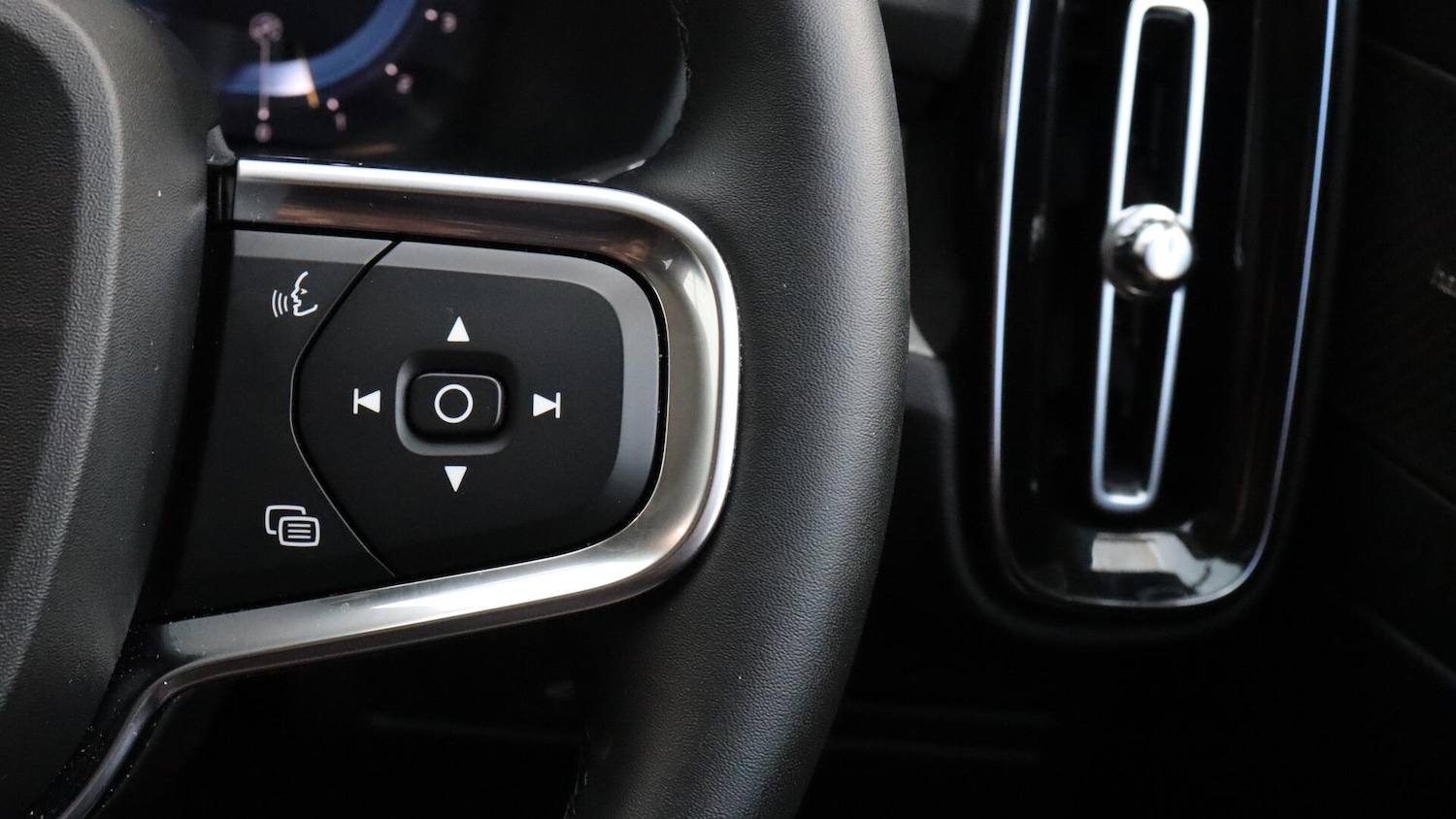 Used Volvo XC40 2025 for sale - 76109720: Photo 22