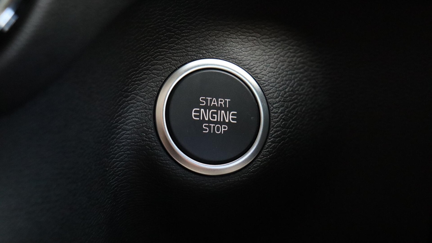 Used Volvo XC40 2025 for sale - 76109720: Photo 27