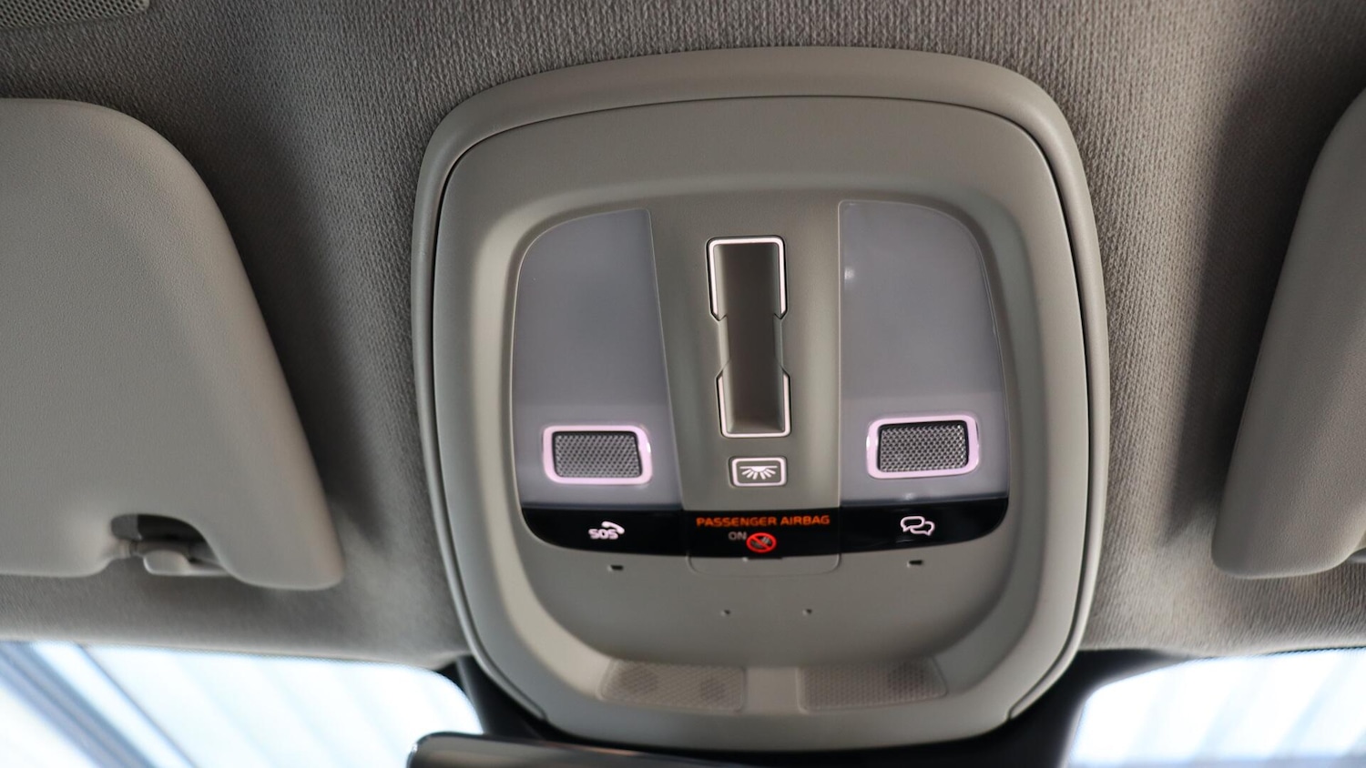 Used Volvo XC40 2025 for sale - 76109720: Photo 28