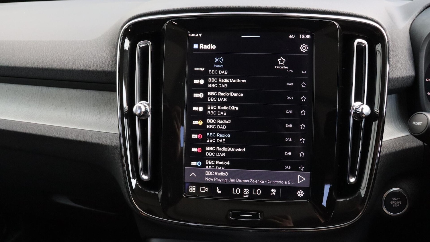 Used Volvo XC40 2025 for sale - 76109720: Photo 37