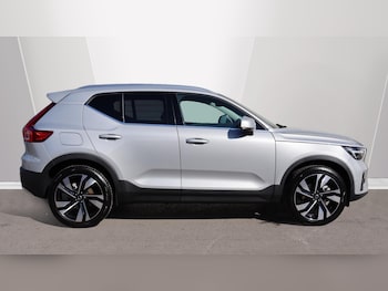 Used Volvo XC40 2025 for sale - 76109720: Photo