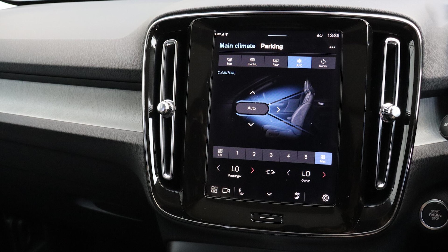 Used Volvo XC40 2025 for sale - 76109720: Photo 40