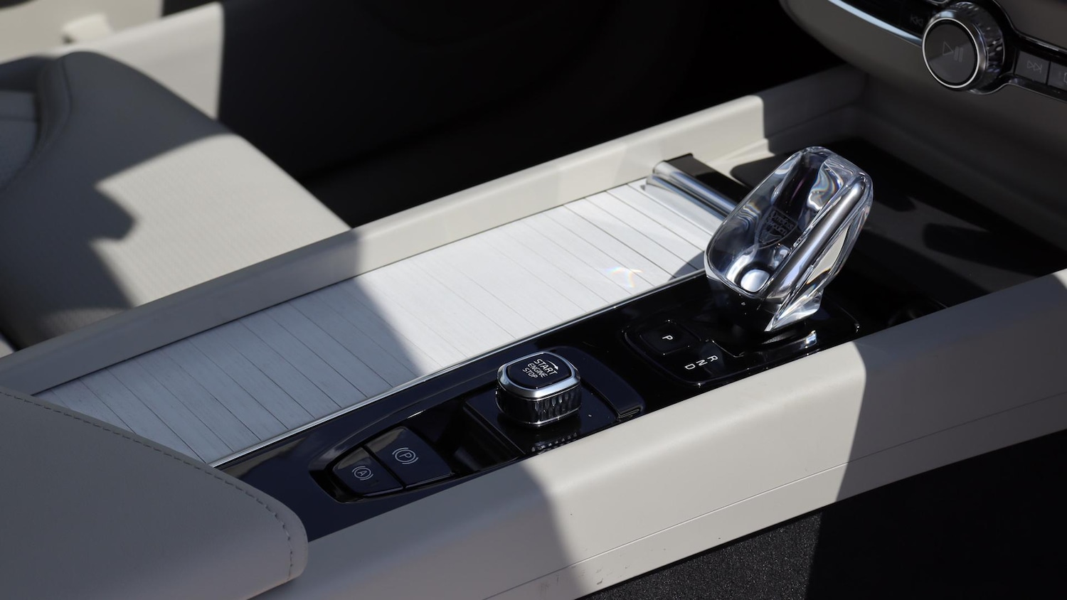 Used Volvo XC60 2025 for sale - 76061016: Photo 26
