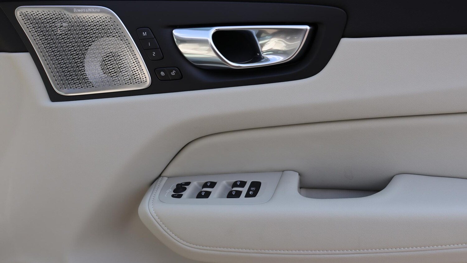 Used Volvo XC60 2025 for sale - 76061016: Photo 29