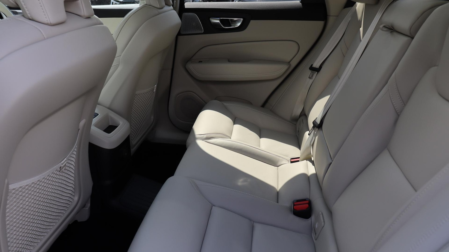 Used Volvo XC60 2025 for sale - 76061016: Photo 33