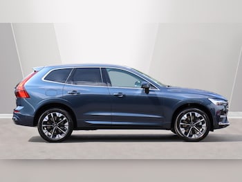 Used Volvo XC60 2025 for sale - 76061016: Photo 3