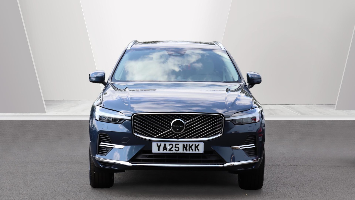 Used Volvo XC60 2025 for sale - 76061016: Photo 8