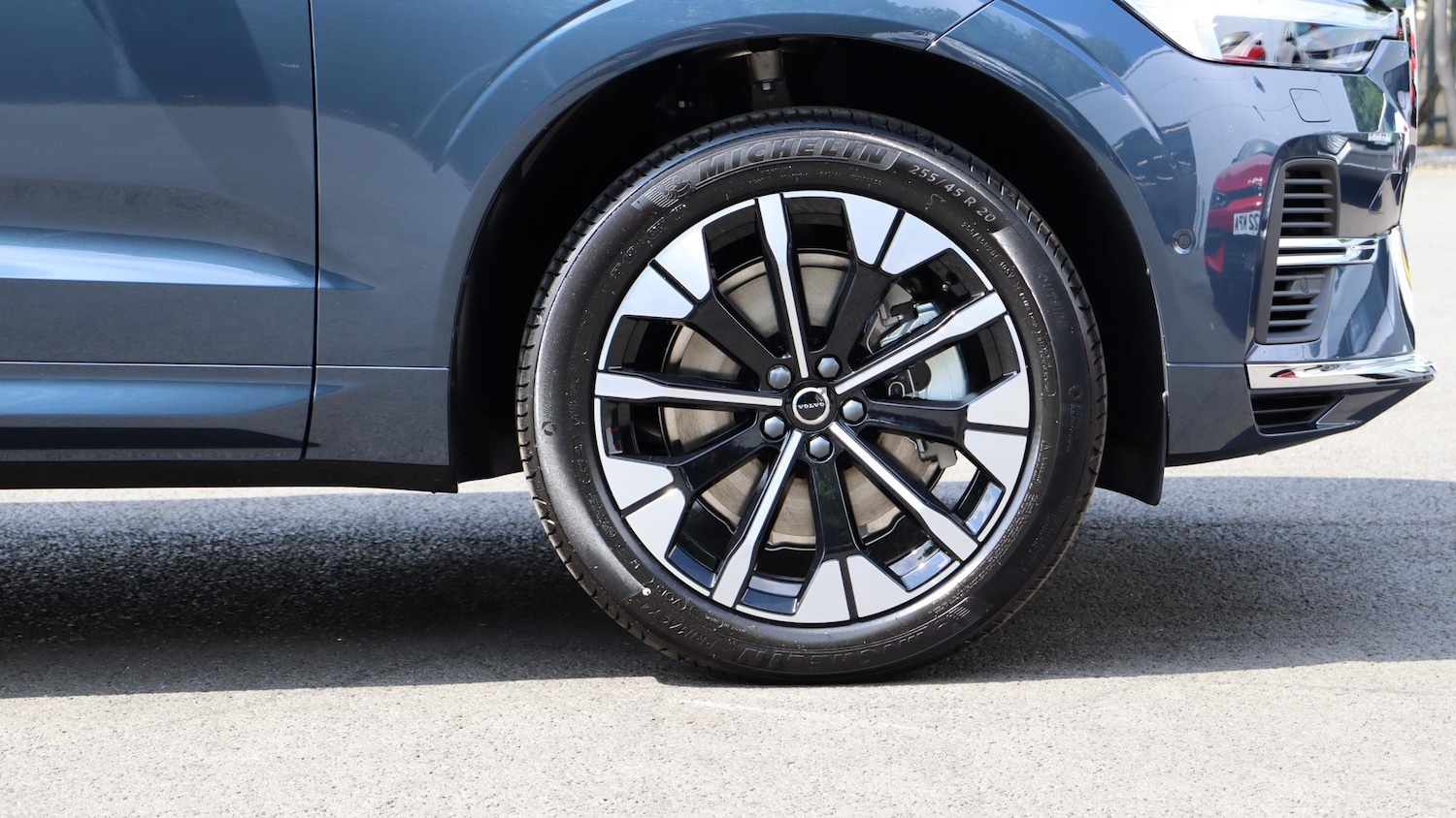 Used Volvo XC60 2025 for sale - 76061016: Photo 9