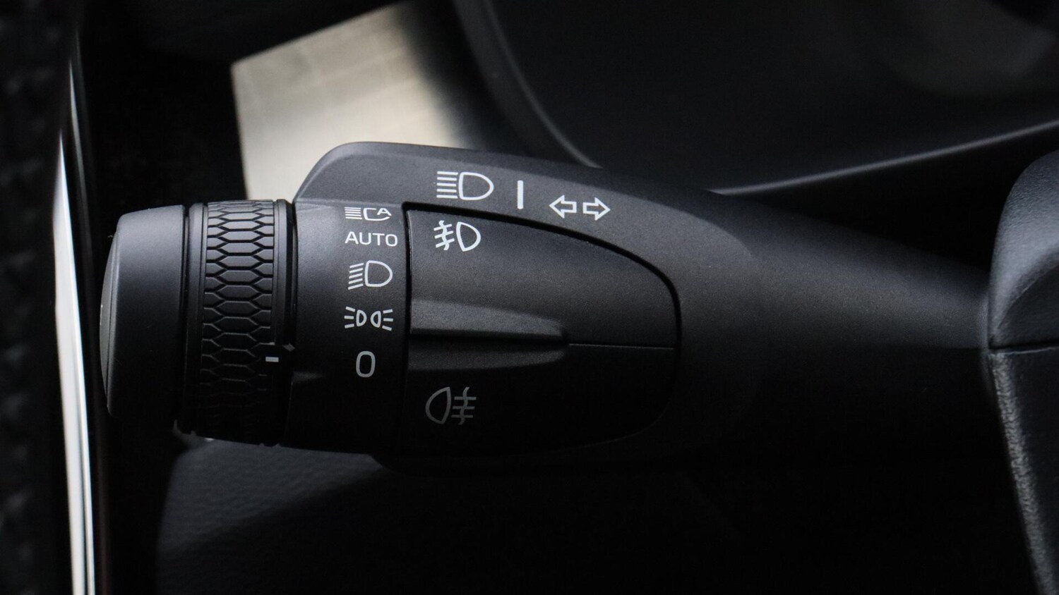 Used Volvo XC40 2025 for sale - 76072611: Photo 20