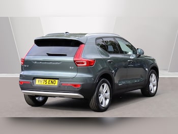 Used Volvo XC40 2025 for sale - 76072611: Photo 2