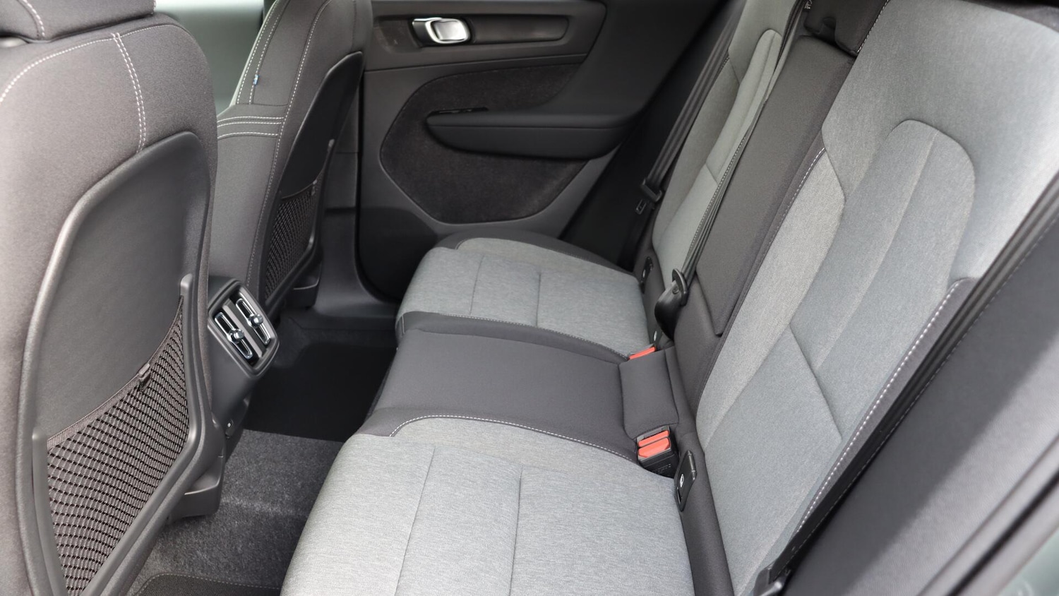 Used Volvo XC40 2025 for sale - 76072611: Photo 33