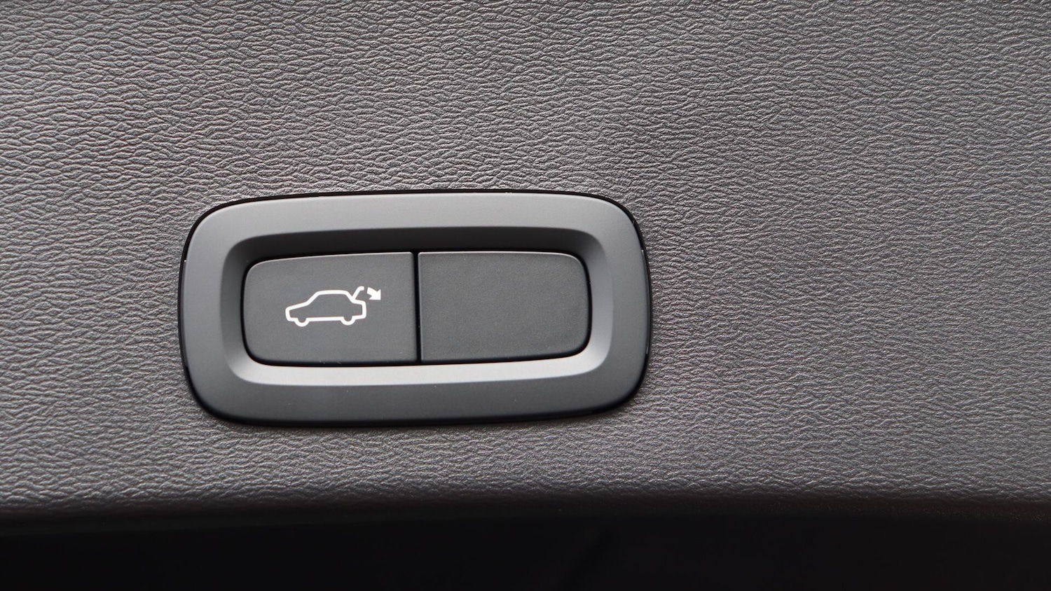 Used Volvo XC40 2025 for sale - 76072611: Photo 35