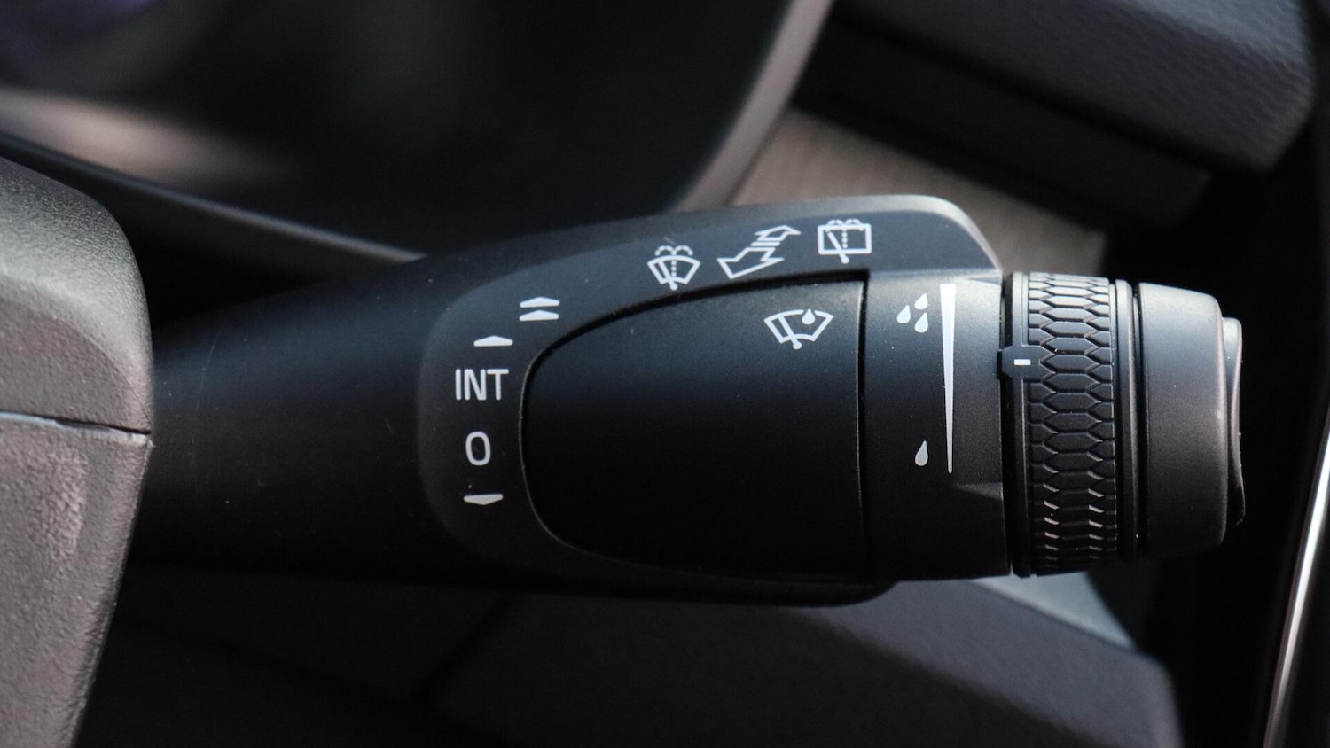 Used Volvo XC40 2025 for sale - 76122896: Photo 23