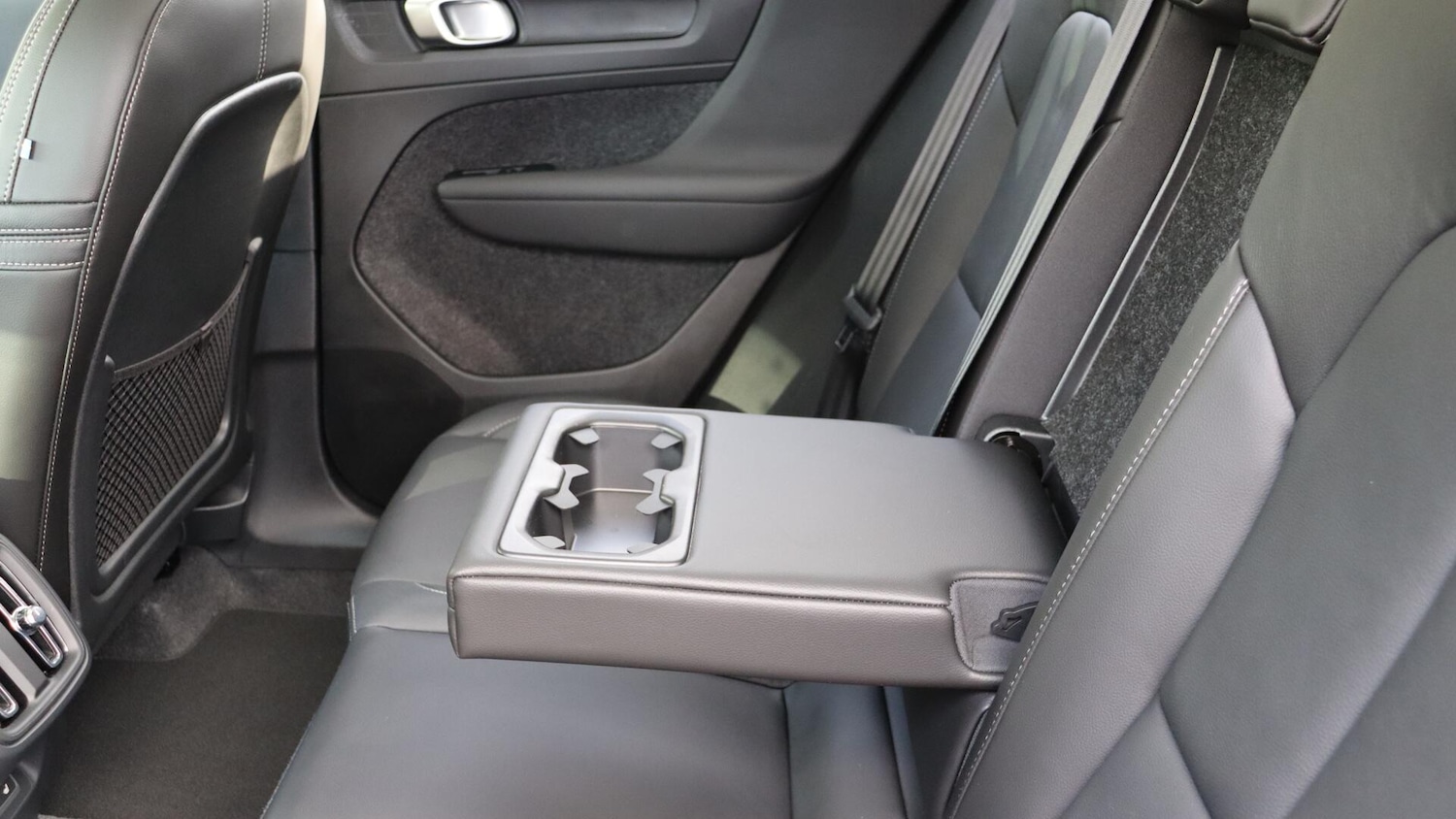 Used Volvo XC40 2025 for sale - 76122896: Photo 34