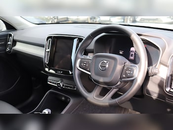 Used Volvo XC40 2025 for sale - 76122896: Photo