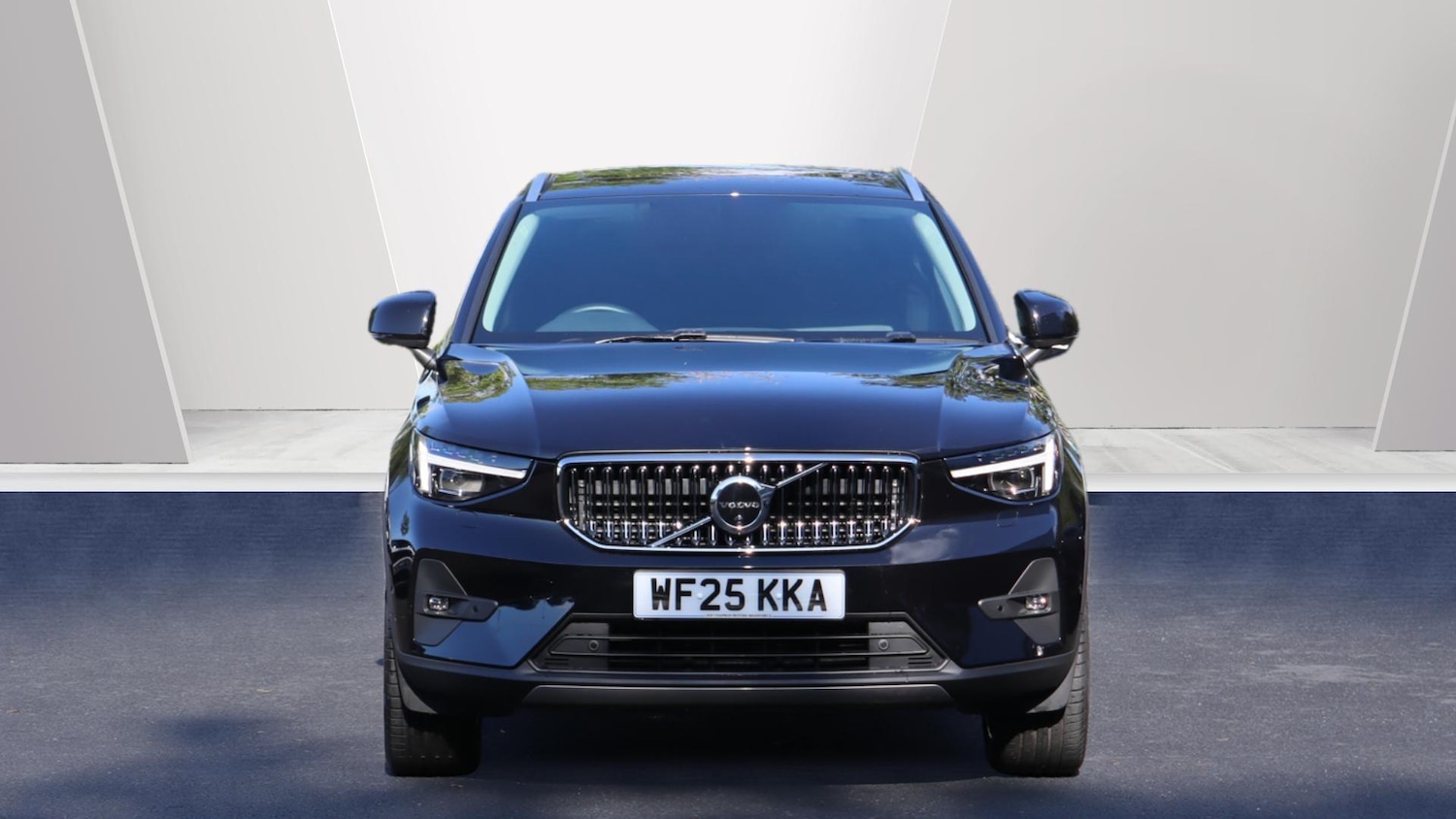 Used Volvo XC40 2025 for sale - 76122896: Photo 8