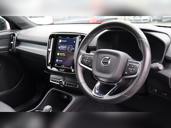Used Volvo XC40 2021 for sale - 75507449: Photo