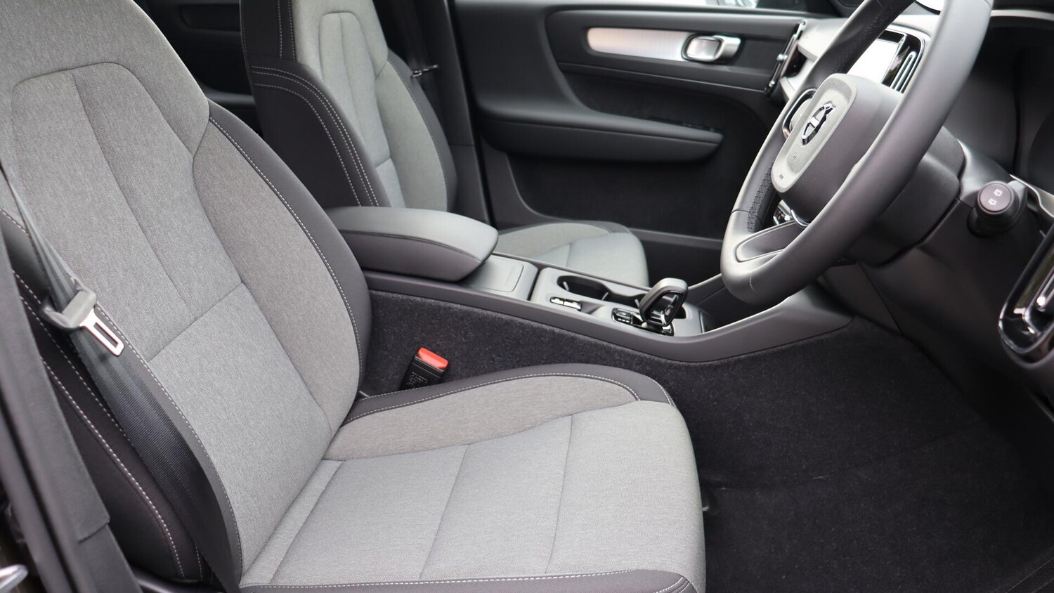 Used Volvo XC40 2025 for sale - 76013811: Photo 10