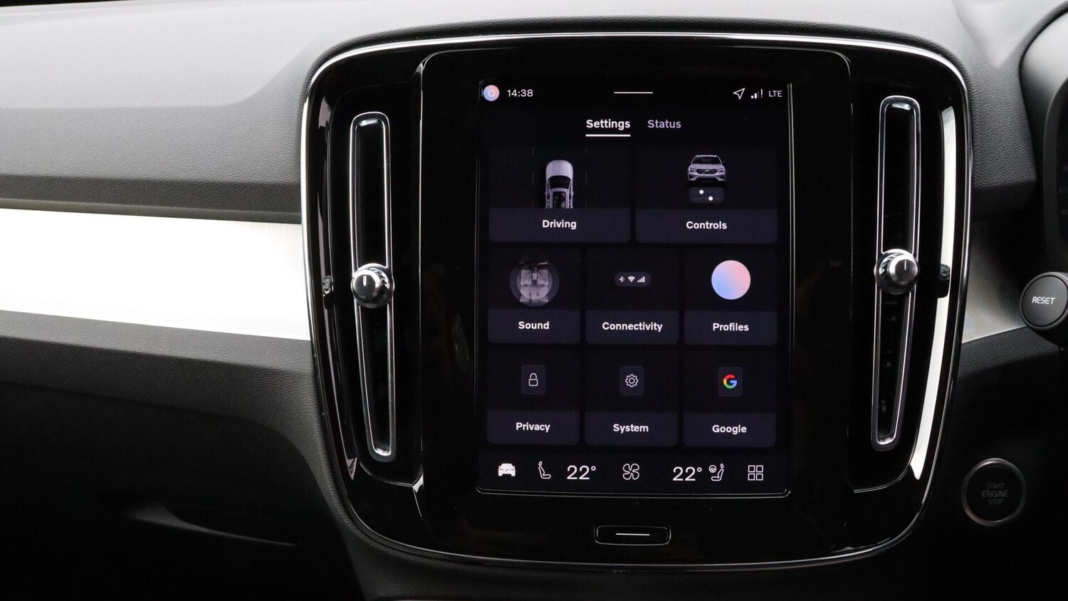 Used Volvo XC40 2025 for sale - 76013811: Photo 17