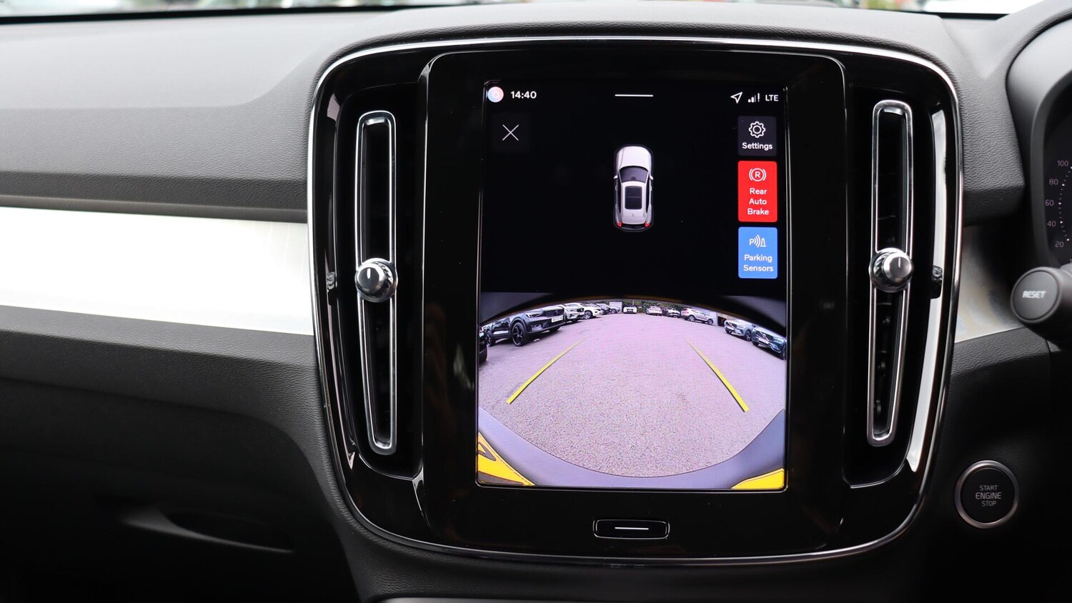 Used Volvo XC40 2025 for sale - 76013811: Photo 19