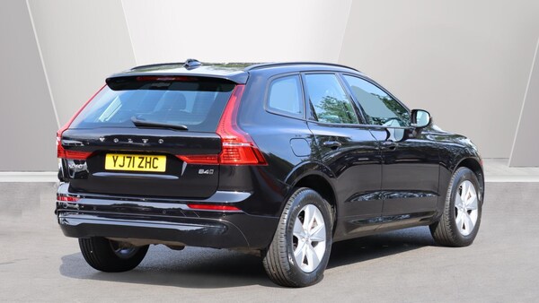 Used Volvo XC60 2021 for sale - 75334216: Photo 2
