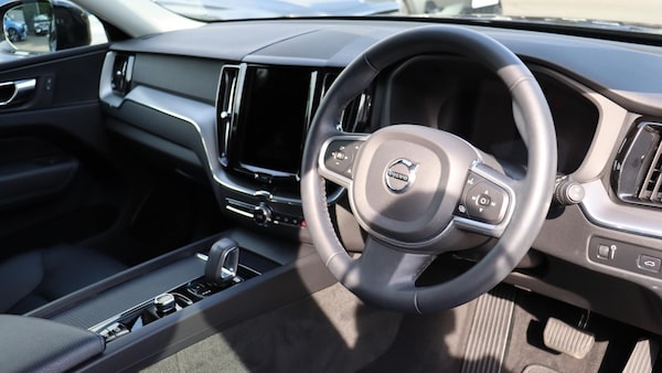 Used Volvo XC60 2021 for sale - 75334216: Photo 4