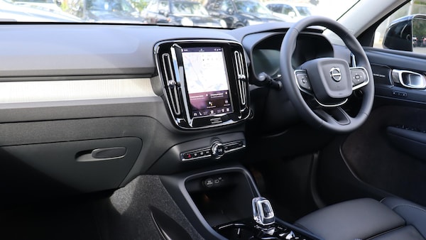 Used Volvo XC40 2025 for sale - 76188550: Photo 14