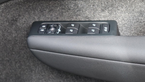 Used Volvo XC40 2025 for sale - 76188550: Photo 24