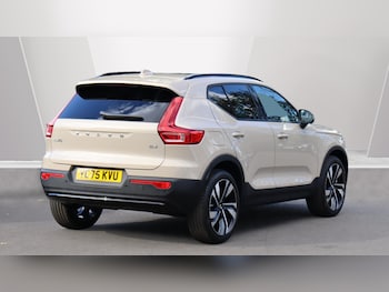 Used Volvo XC40 2025 for sale - 76188550: Photo 2