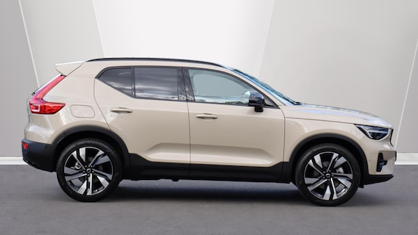 Used Volvo XC40 2025 for sale - 76188550: Photo 3