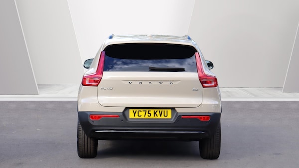 Used Volvo XC40 2025 for sale - 76188550: Photo 7
