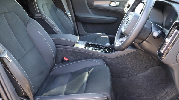 Used Volvo XC40 2025 for sale - 76259668: Photo 10