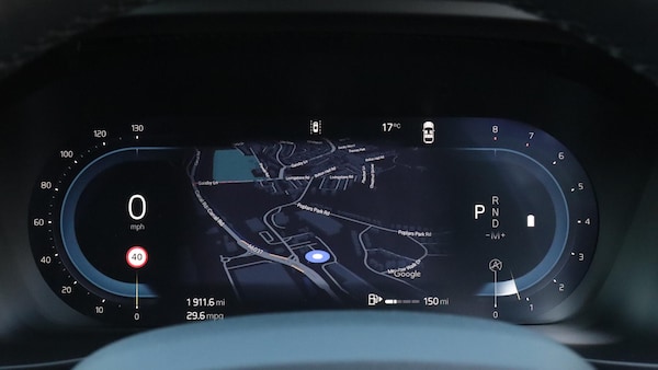 Used Volvo XC40 2025 for sale - 76259668: Photo 11