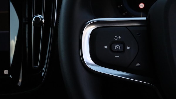 Used Volvo XC40 2025 for sale - 76259668: Photo 21