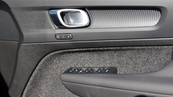 Used Volvo XC40 2025 for sale - 76259668: Photo 29