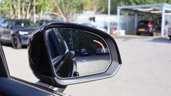 Used Volvo XC40 2025 for sale - 76259668: Photo 32