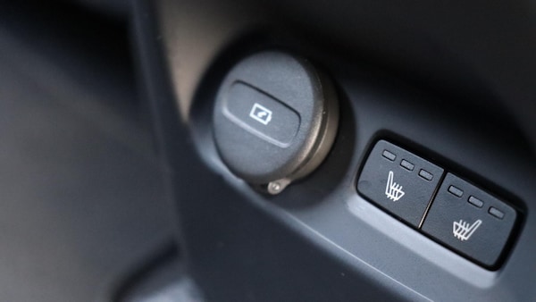Used Volvo XC40 2025 for sale - 76259668: Photo 39