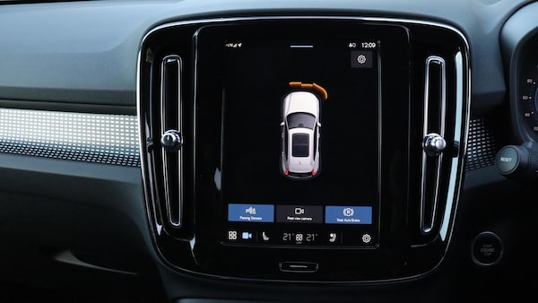 Used Volvo XC40 2025 for sale - 76259668: Photo 40