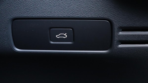 Used Volvo XC40 2025 for sale - 76259668: Photo 43