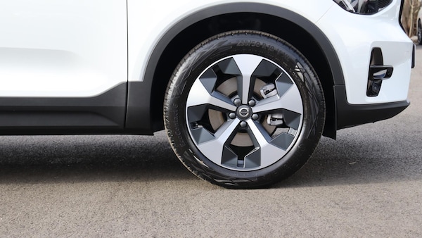 Used Volvo XC40 2025 for sale - 75247451: Photo 16