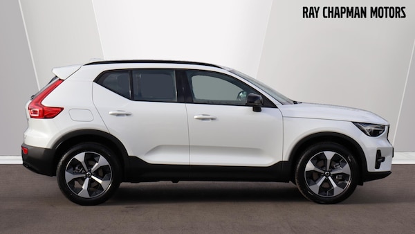 Used Volvo XC40 2025 for sale - 75247451: Photo 3