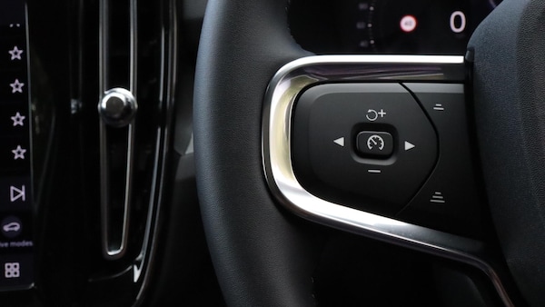 Used Volvo XC40 2025 for sale - 76251237: Photo 21