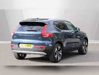 Used Volvo XC40 2025 for sale - 76251237: Photo 2