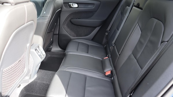 Used Volvo XC40 2025 for sale - 76251237: Photo 33