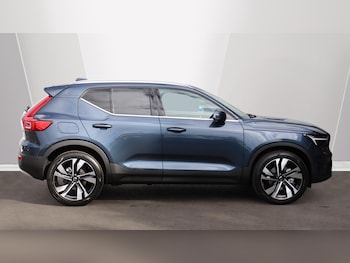 Used Volvo XC40 2025 for sale - 76251237: Photo 3