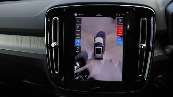 Used Volvo XC40 2025 for sale - 76251237: Photo 41