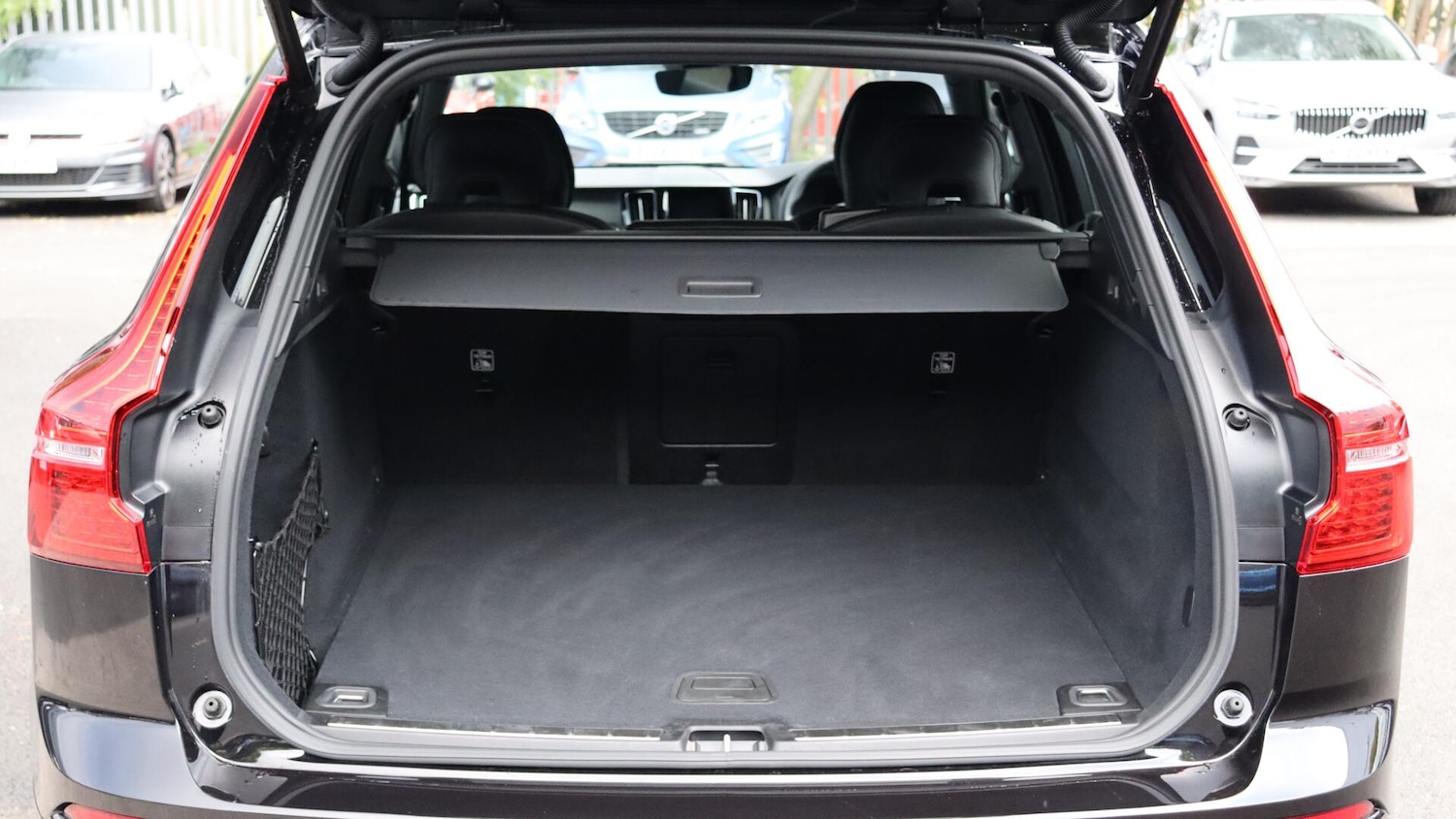 Used Volvo XC60 2025 for sale - 76349348: Photo 13