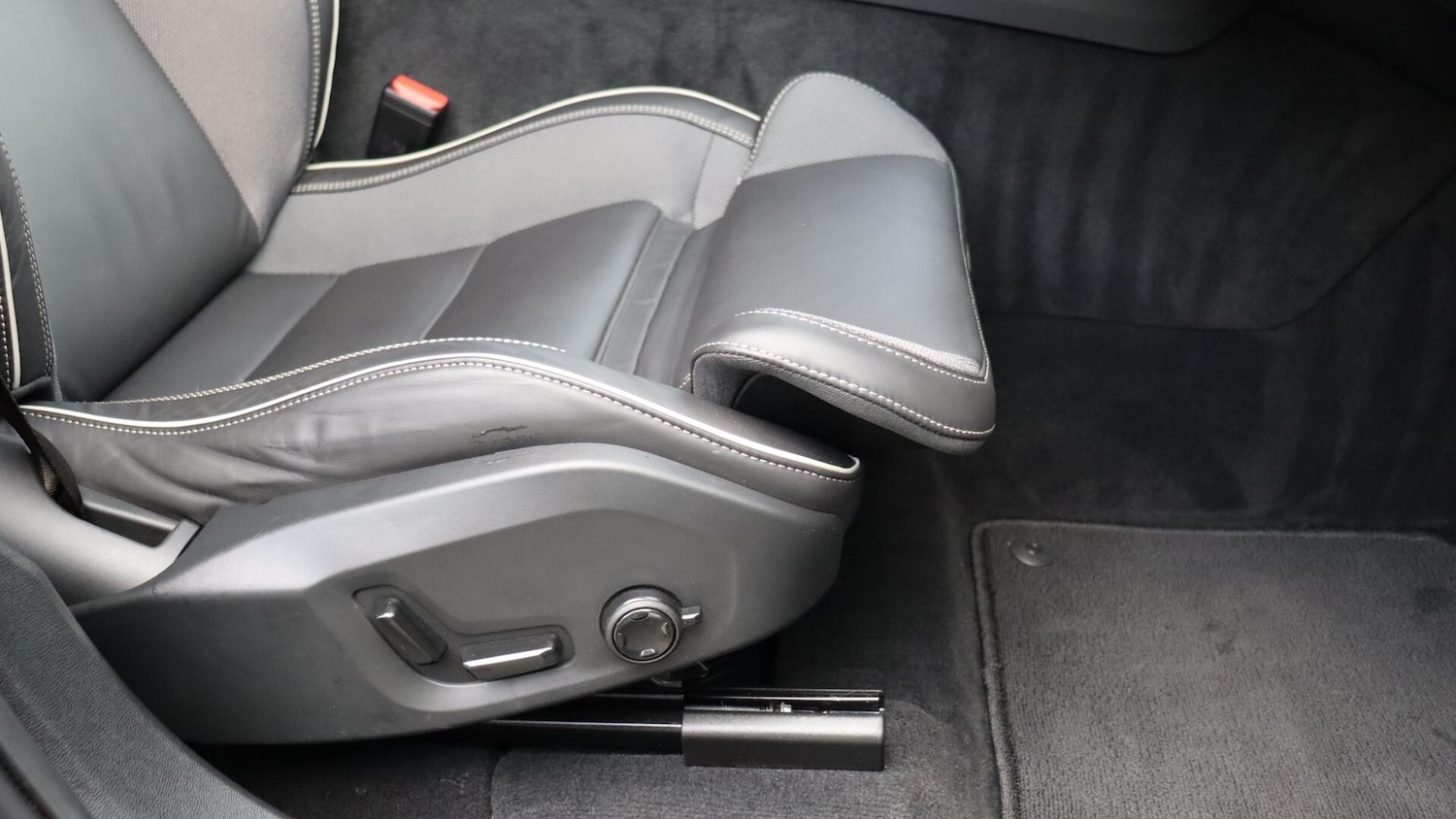 Used Volvo XC60 2025 for sale - 76349348: Photo 30
